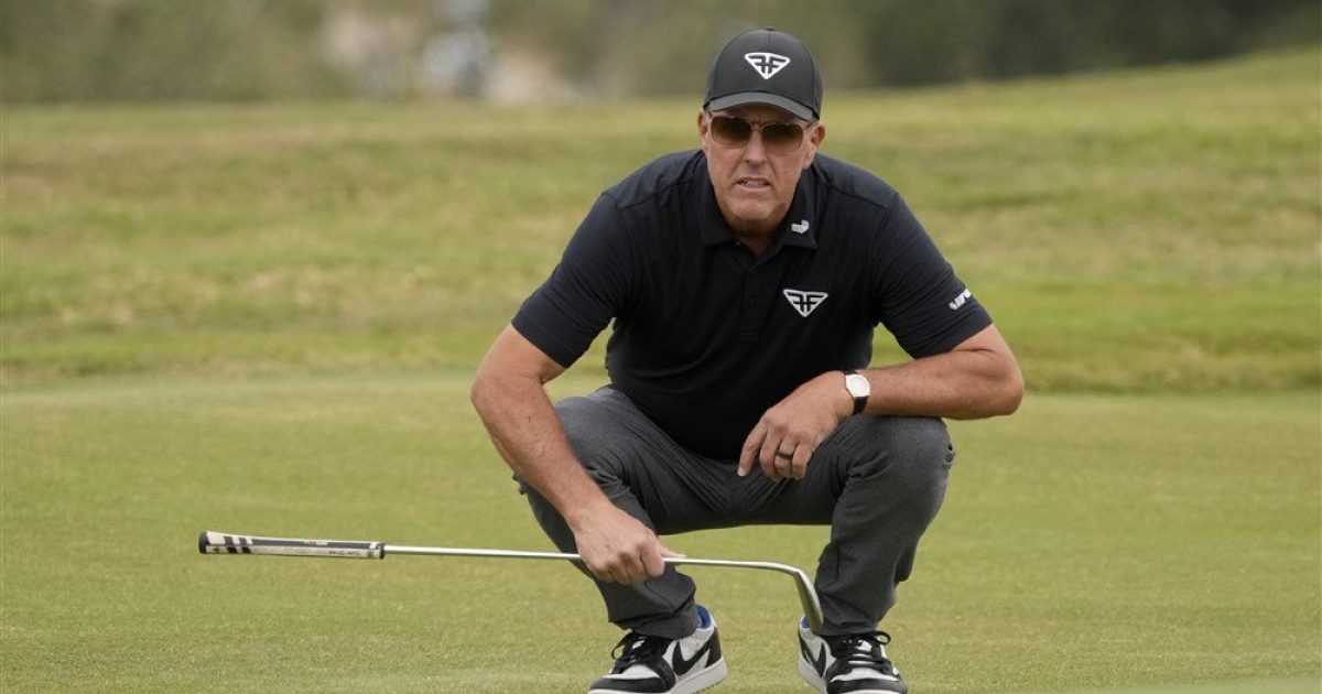 Golfer Phil Mickelson verloor ongeveer 100 miljoen dollar als gevolg van gokverslaving